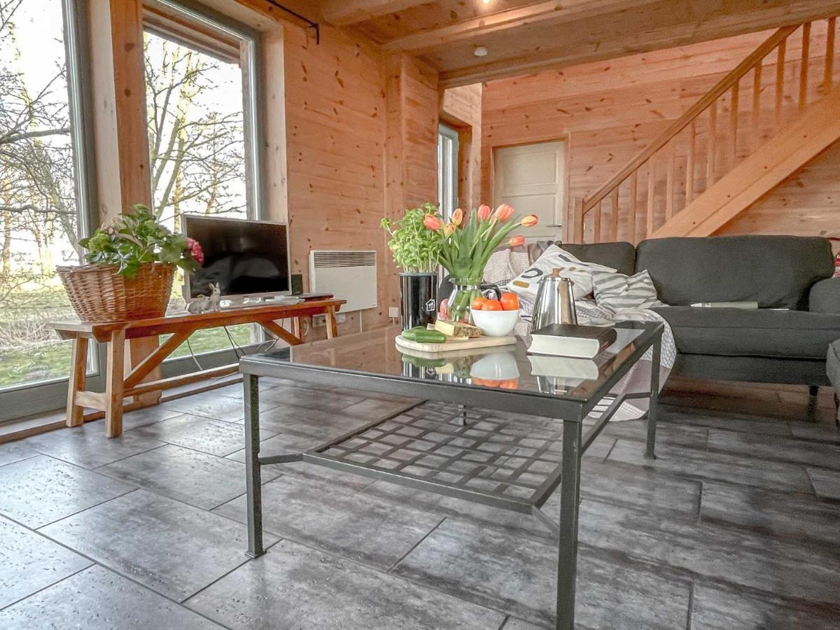 Traumhaff Kustenchalets: Lärchenwoodchalets mit Kamin und Sauna an der Ostsee Vogelsang-Warsin Exterior photo