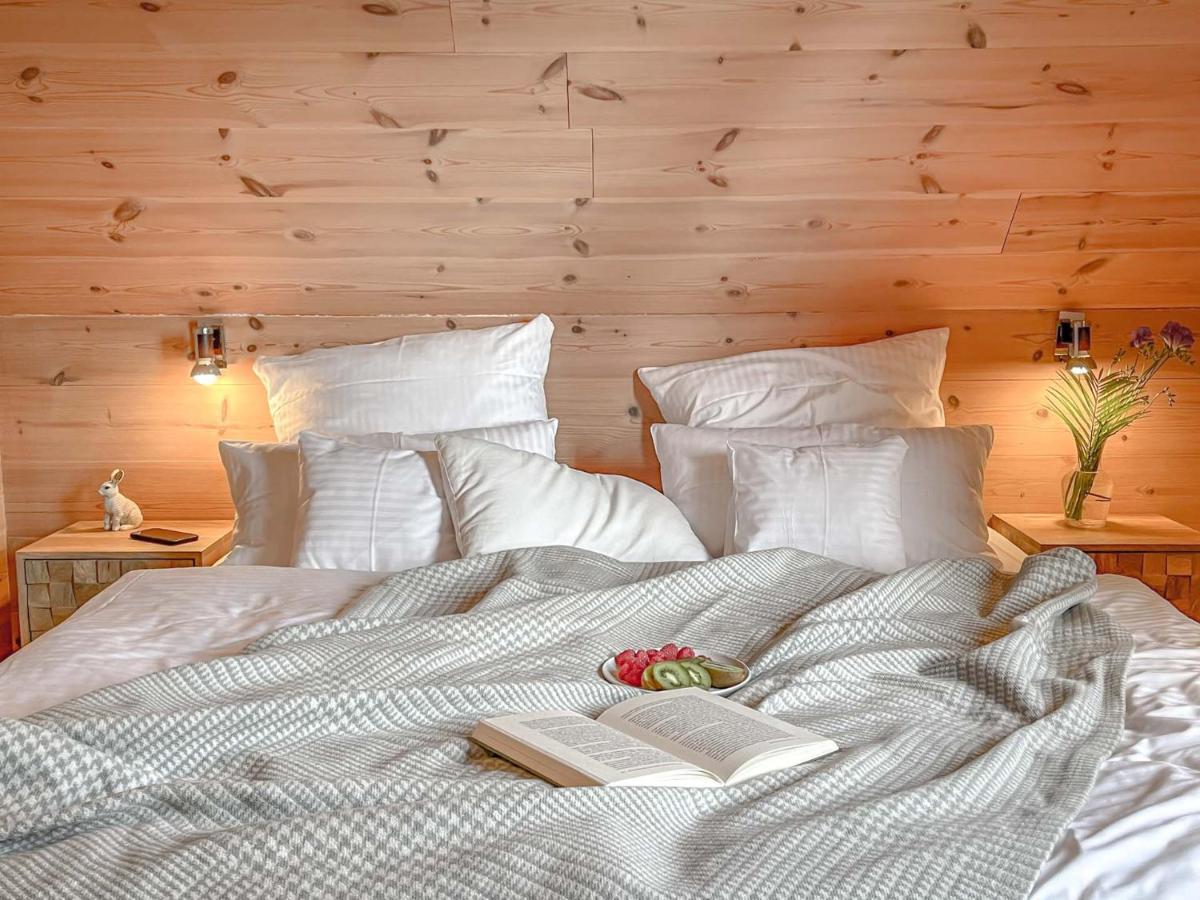 Traumhaff Kustenchalets: Lärchenwoodchalets mit Kamin und Sauna an der Ostsee Vogelsang-Warsin Exterior photo