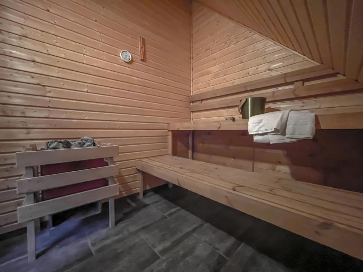 Traumhaff Kustenchalets: Lärchenwoodchalets mit Kamin und Sauna an der Ostsee Vogelsang-Warsin Exterior photo