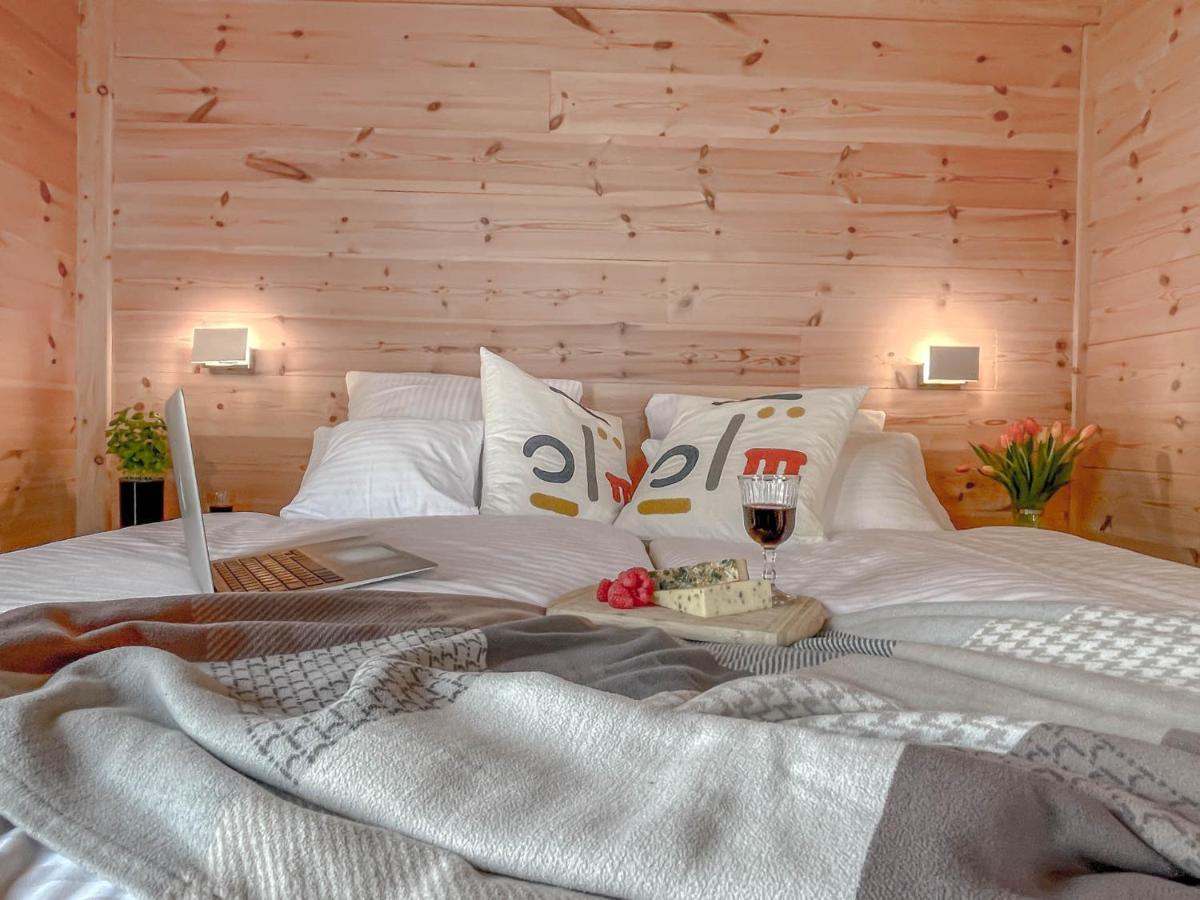 Traumhaff Kustenchalets: Lärchenwoodchalets mit Kamin und Sauna an der Ostsee Vogelsang-Warsin Exterior photo